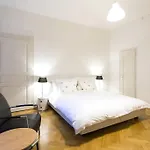 Cozy Studio 21